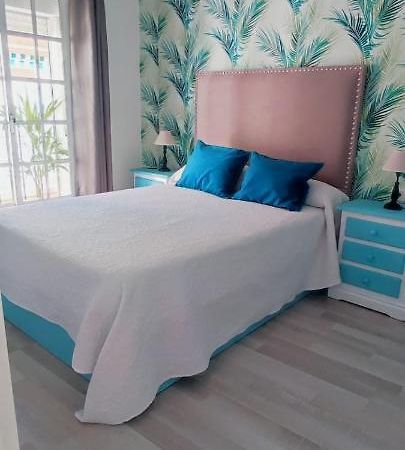 Apartamentos Ana'S Cozy Inns 托雷莫利诺斯 外观 照片