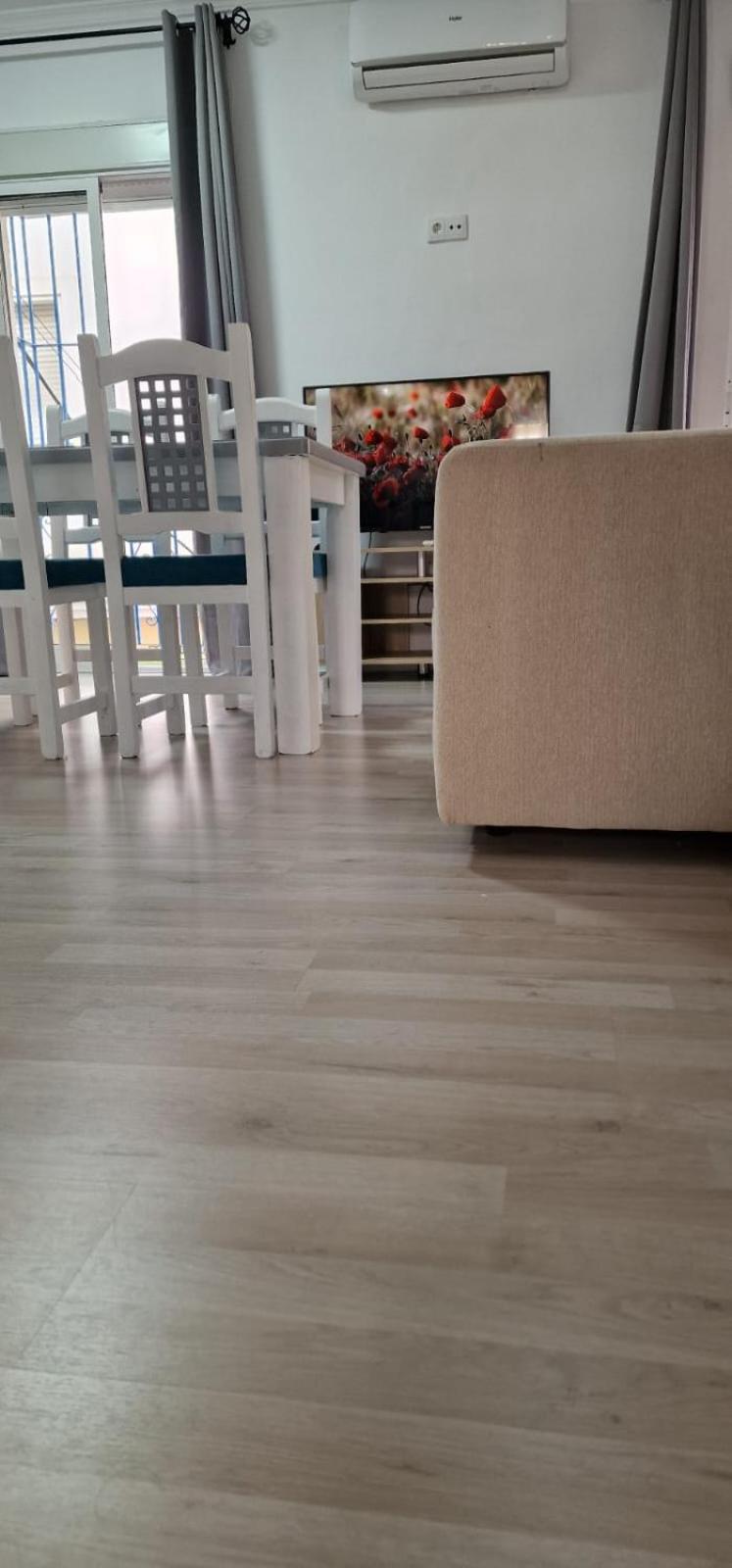 Apartamentos Ana'S Cozy Inns 托雷莫利诺斯 外观 照片